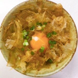 簡単♪花かつおたっぷりなたまごかけご飯